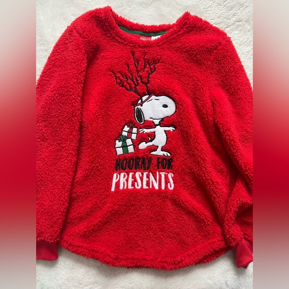 🎄🎅🏼Peanuts Pajama Set🎄🎅🏼 - Picture 4 of 11
